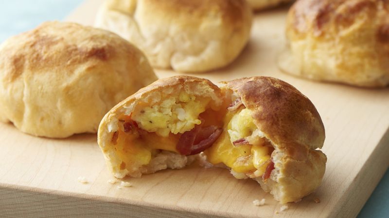 Air Fryer Bacon and Egg Breakfast Biscuit Bombs