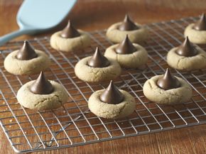 Peanut Butter Blossoms (Cookie Exchange Quantity)