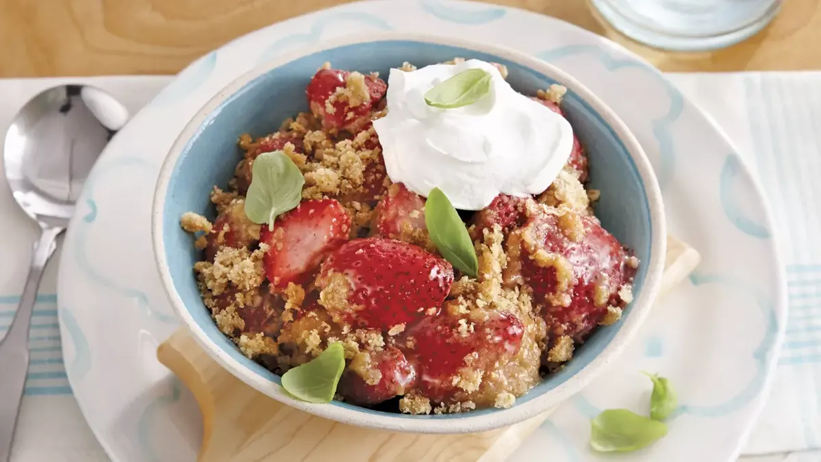 Strawberry-Basil Crumble