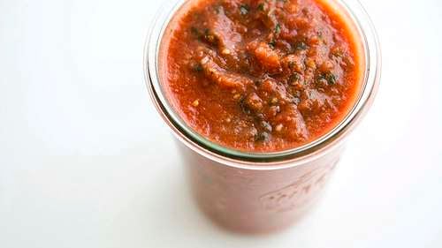 Homemade Tomato Sauce – Blender