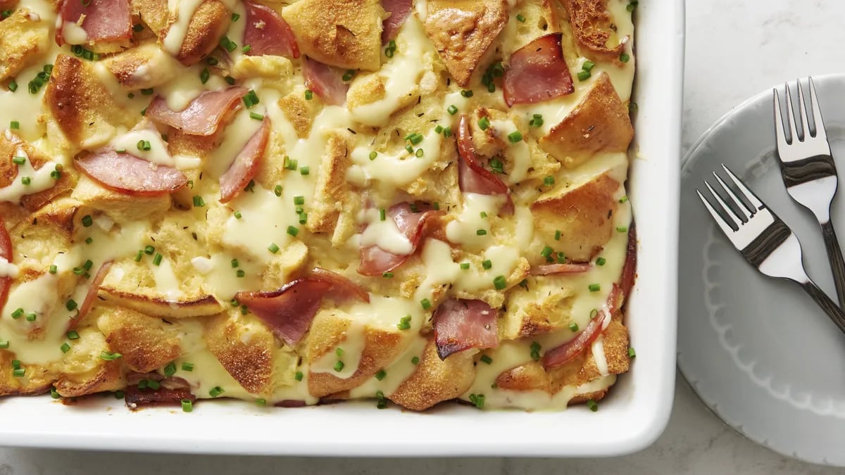 Make-Ahead Eggs Benedict Casserole