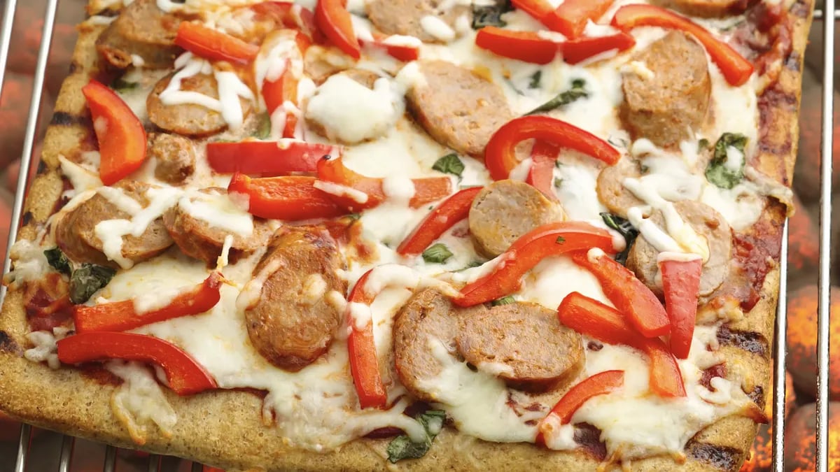 Grilled Sausage and Pepper Pizza