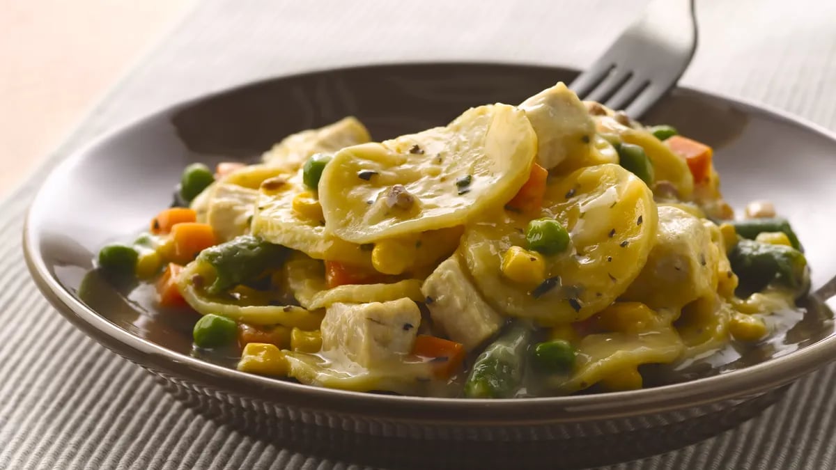 Creamy Chicken and Loaded Potatoes Skillet