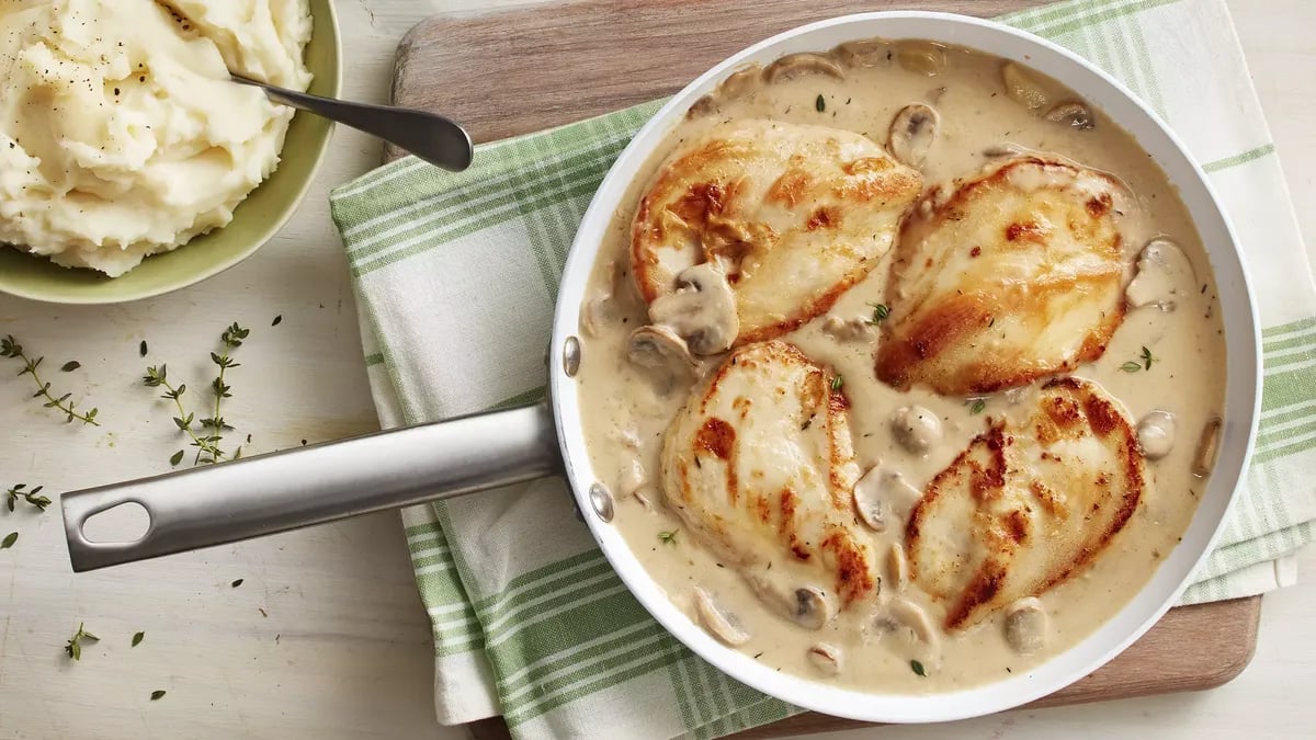 Skillet Chicken with Roasted Garlic and Mushroom Gravy