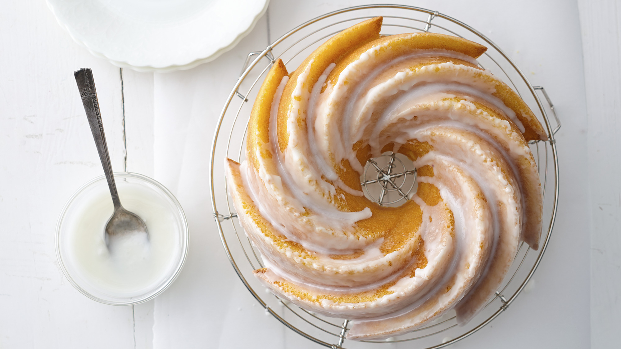 3 Minute Easy Lemon Glaze (For Bundt Cakes!) - Frosting and Fettuccine