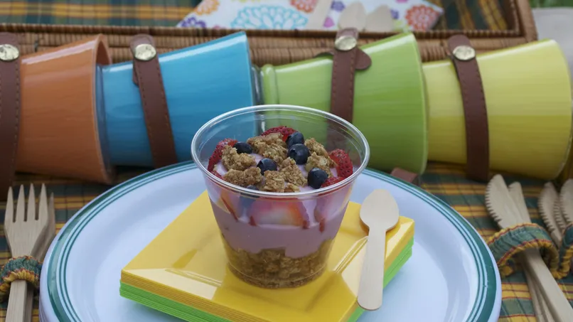 Yogurt Parfait with Granola Bars