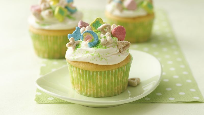 Lucky Charms® Cupcakes
