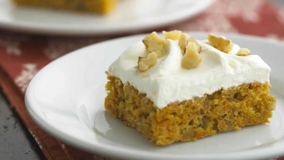 Skinny Spiced Carrot Cheesecake Bars