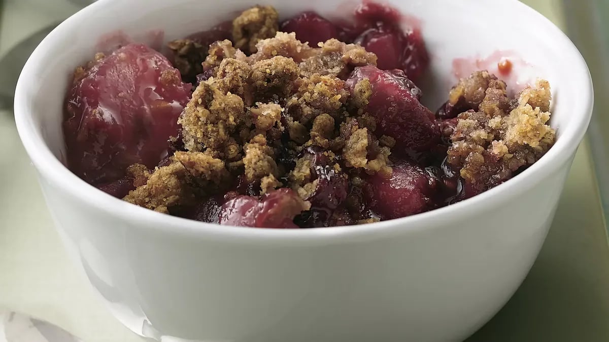 Raspberry-Pear-Granola Crisp