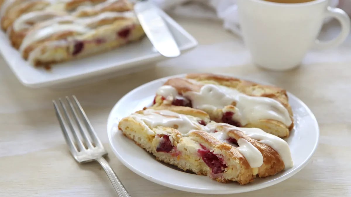 Cranberry-Orange Danish Braid