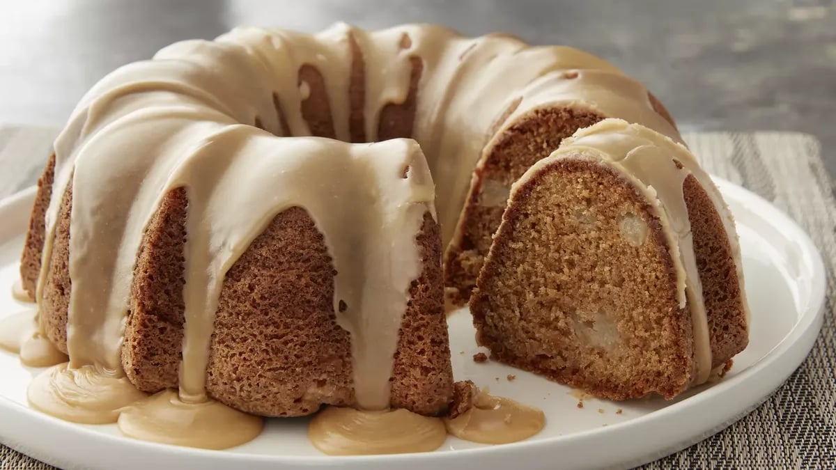 Pear Spiced Bundt Cake