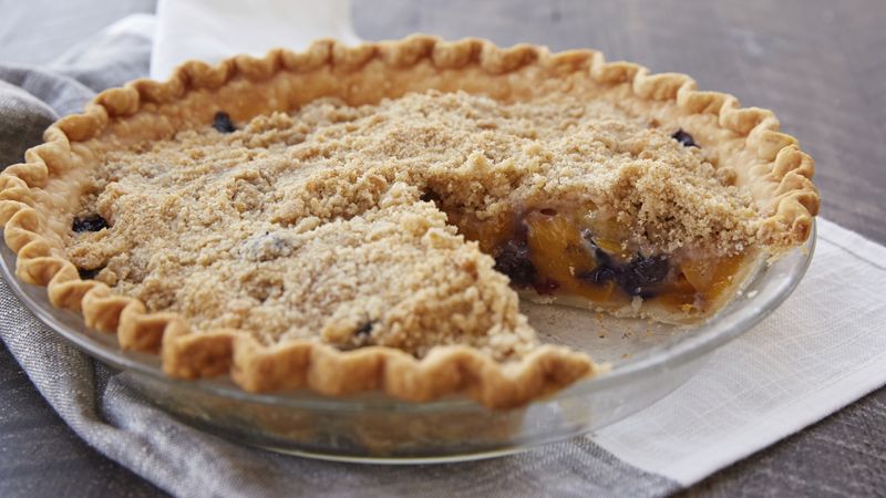 Streusel-Topped Peach-Blueberry Pie