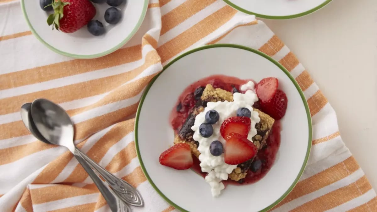 Berry Streusel Kringle