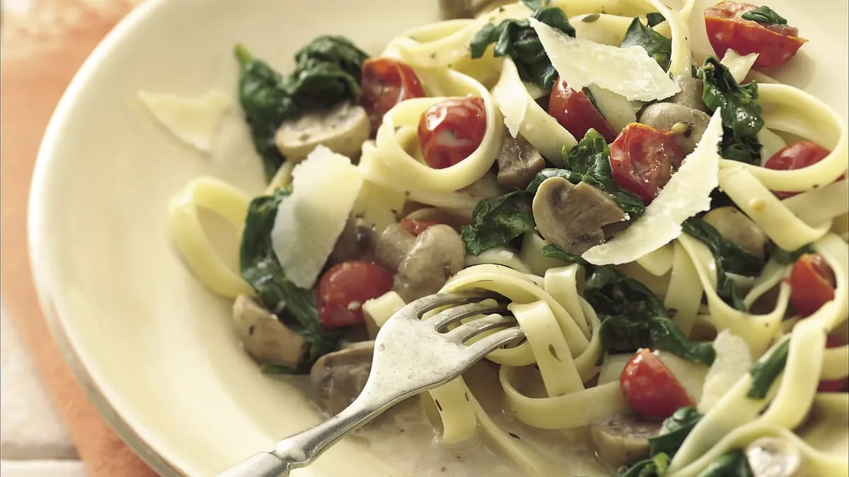 Mushroom and Spinach Fettuccine