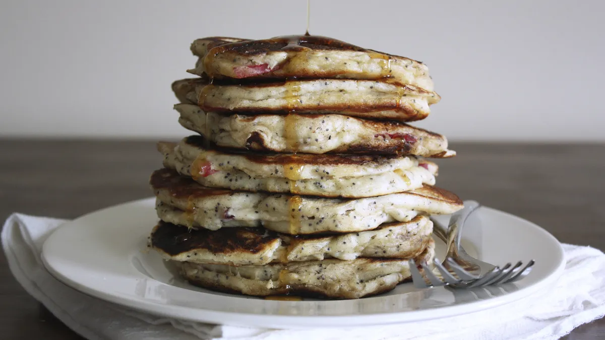 Fluffy Plum-Poppyseed Pancakes