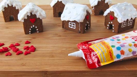 Make Your Own Gingerbread House Food Cups 24ct