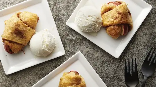 Apple Pie Crescent Bites