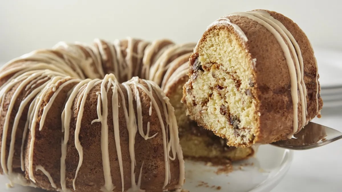 Classic Sour Cream Coffee Cake