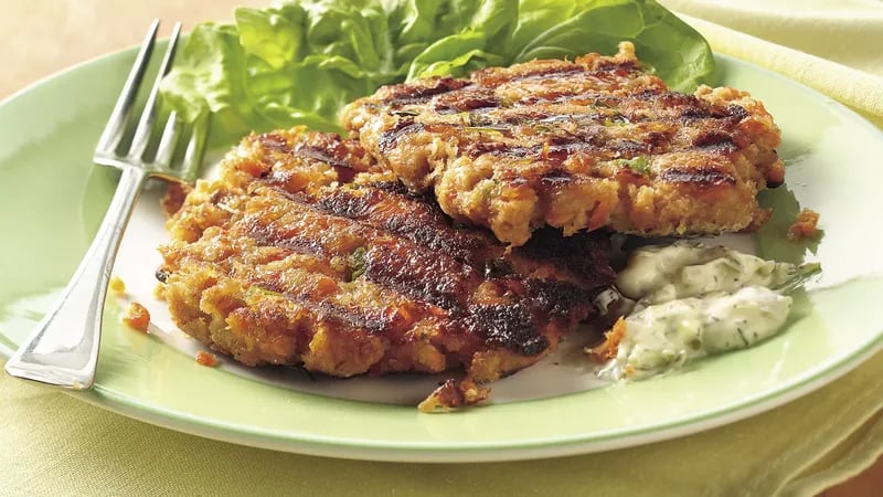 Tartar-Topped Grilled Salmon Burgers