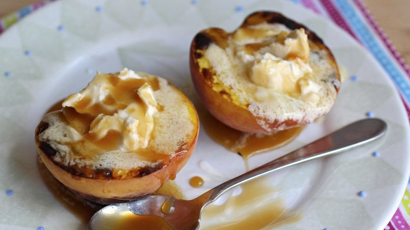 Roasted Peaches with Mascarpone Cheese and Caramel
