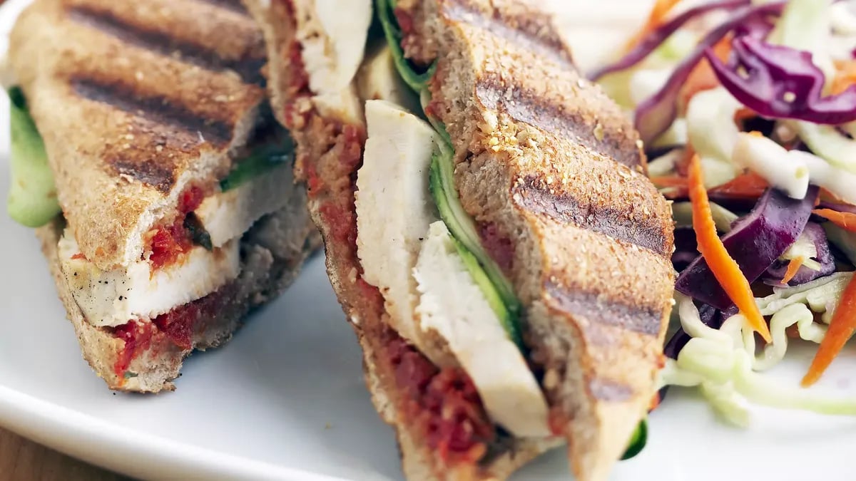 Skinny Mediterranean Chicken Panini