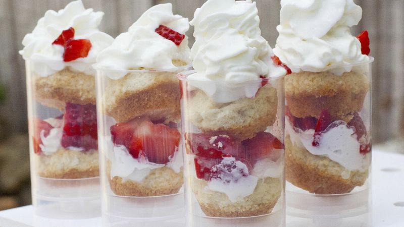 Grilled Strawberry Shortcake Push-It-Up Pops
