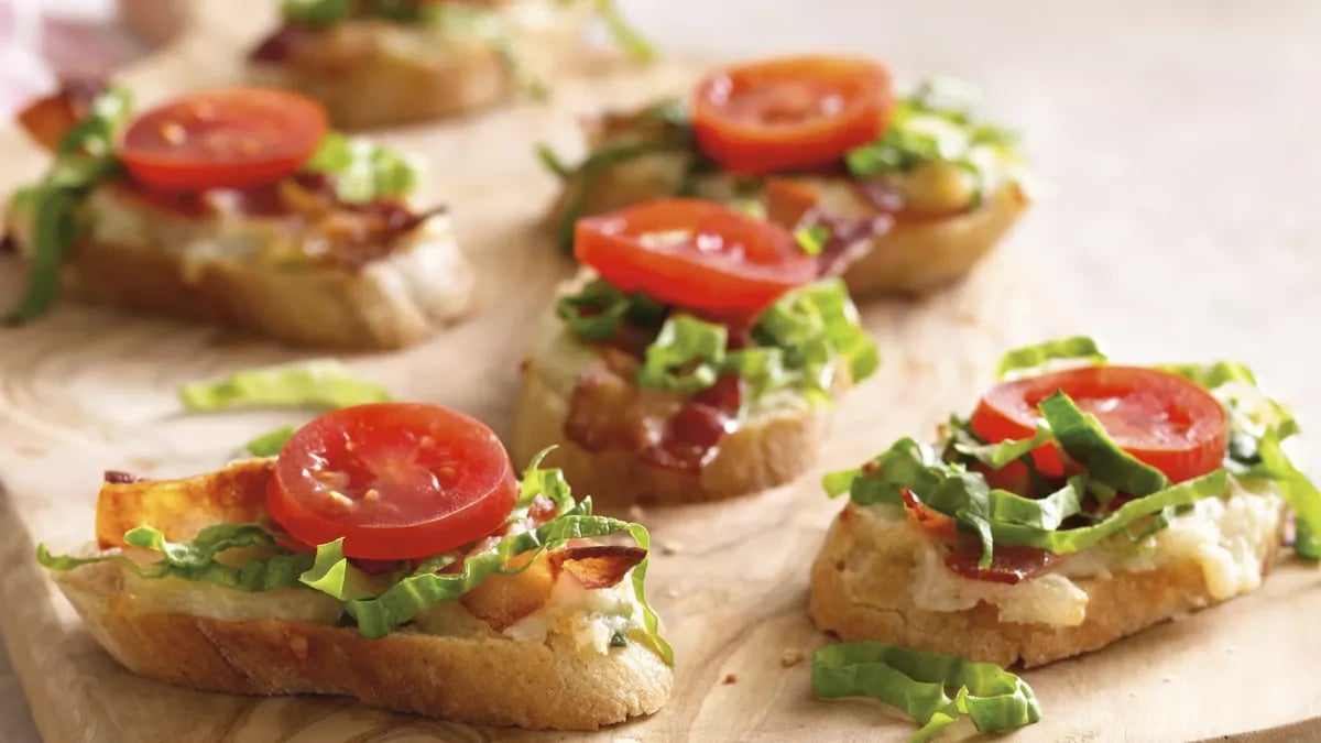 BLT Crostini