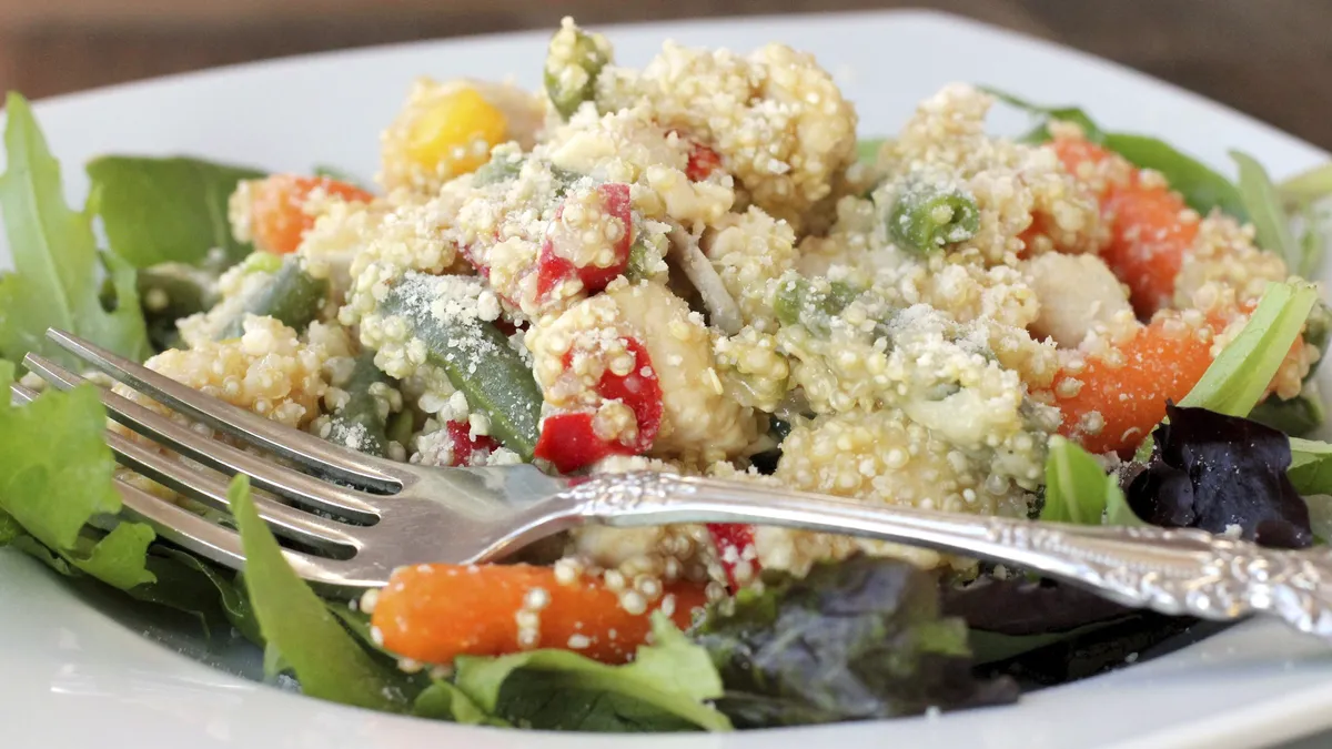 Hot Chicken-Quinoa Bowl