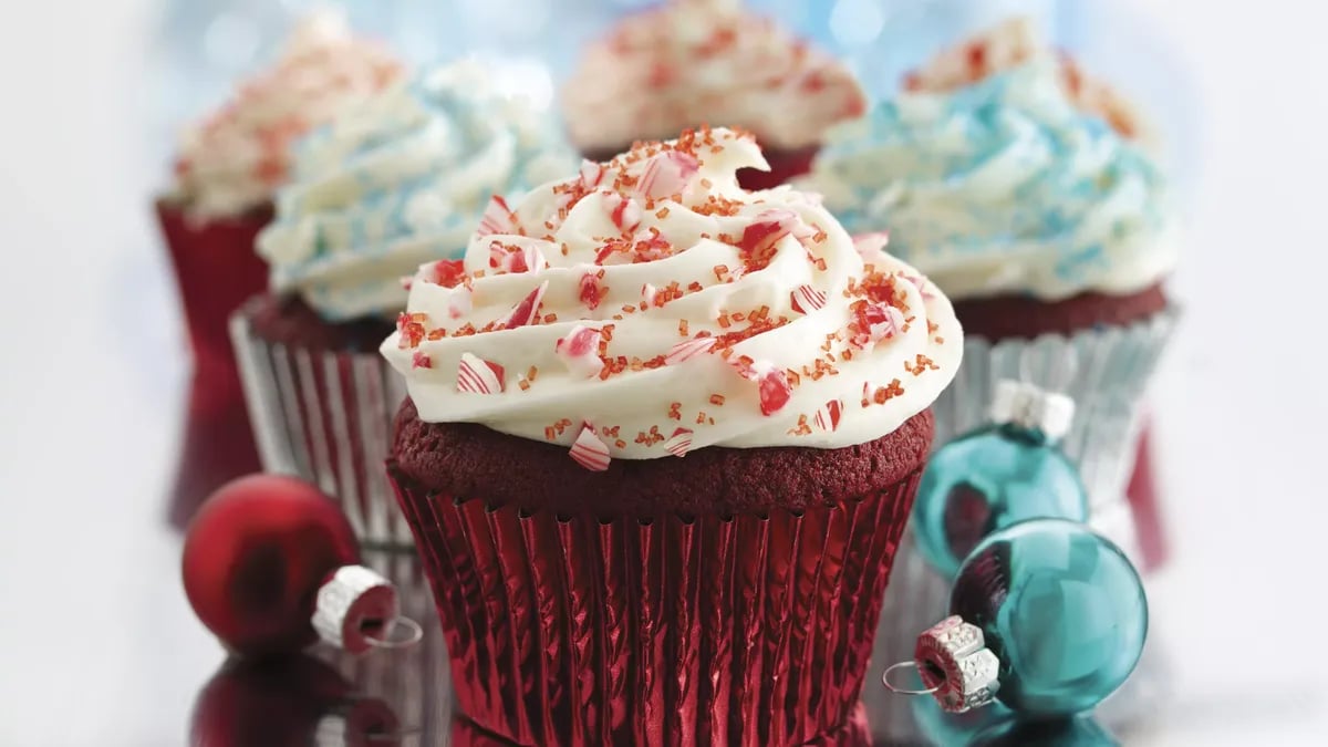 Red Velvet Cupcakes with Cream Cheese Filling and Frosting