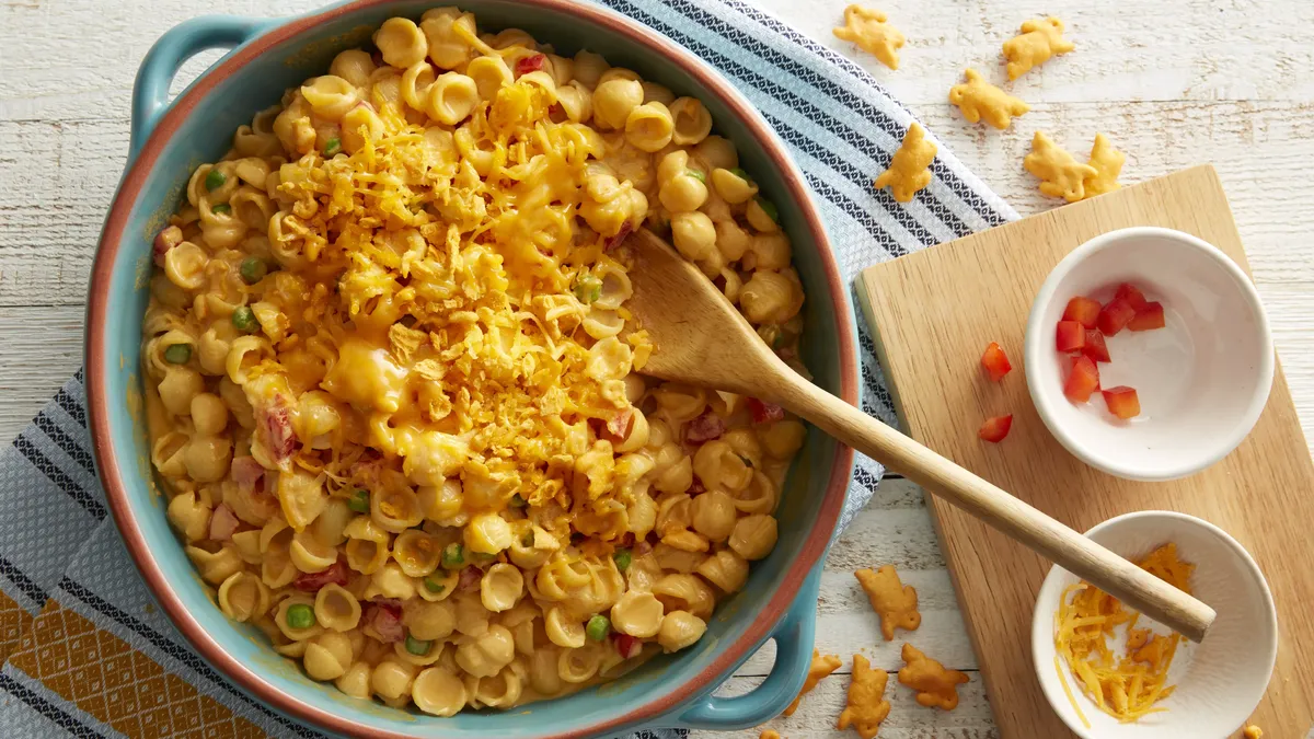 Mac and Cheese Peppers and Peas