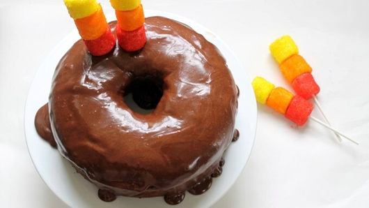 Chocolate-Dipped Marshmallow Turkey Cake Recipe 