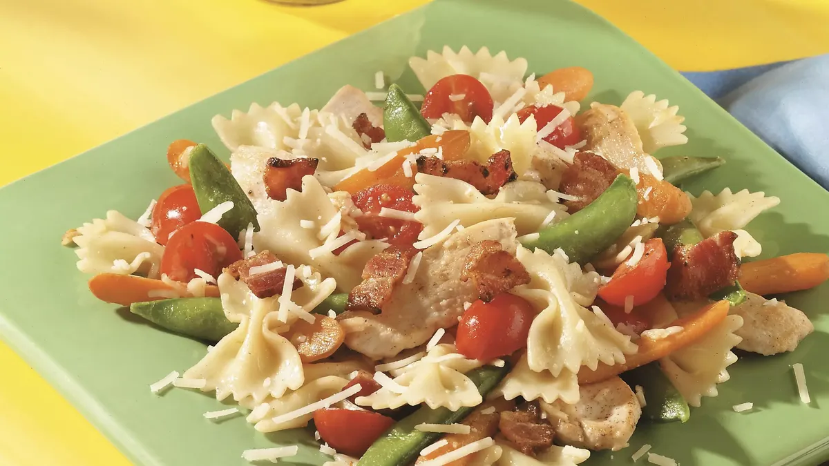 Chicken and Tomato Bow-Tie Stir-Fry