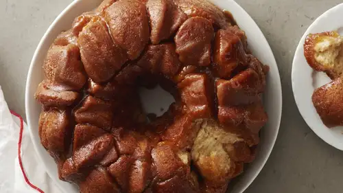 Gooey Caramel Monkey Bread