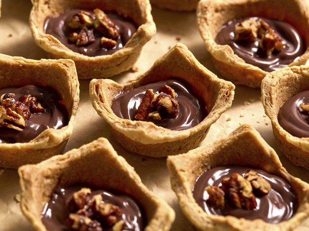 Chocolate Baklava Mini Pie Bites
