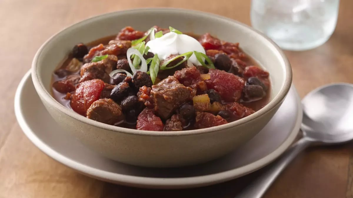 Slow-Cooker Steak and Black Bean Chili