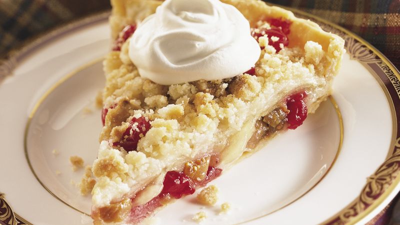 Streusel-Topped Apple, Cranberry and Fig Tart