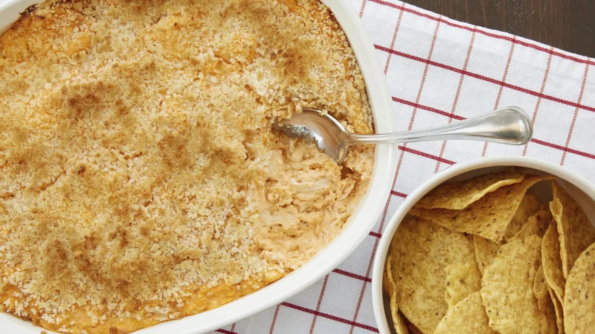 Buffalo Chicken Beer Cheese Dip