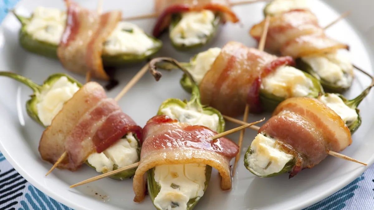 Bacon-Wrapped Jalapeño Poppers