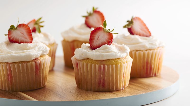 Strawberry Champagne Jello Poke Cupcakes