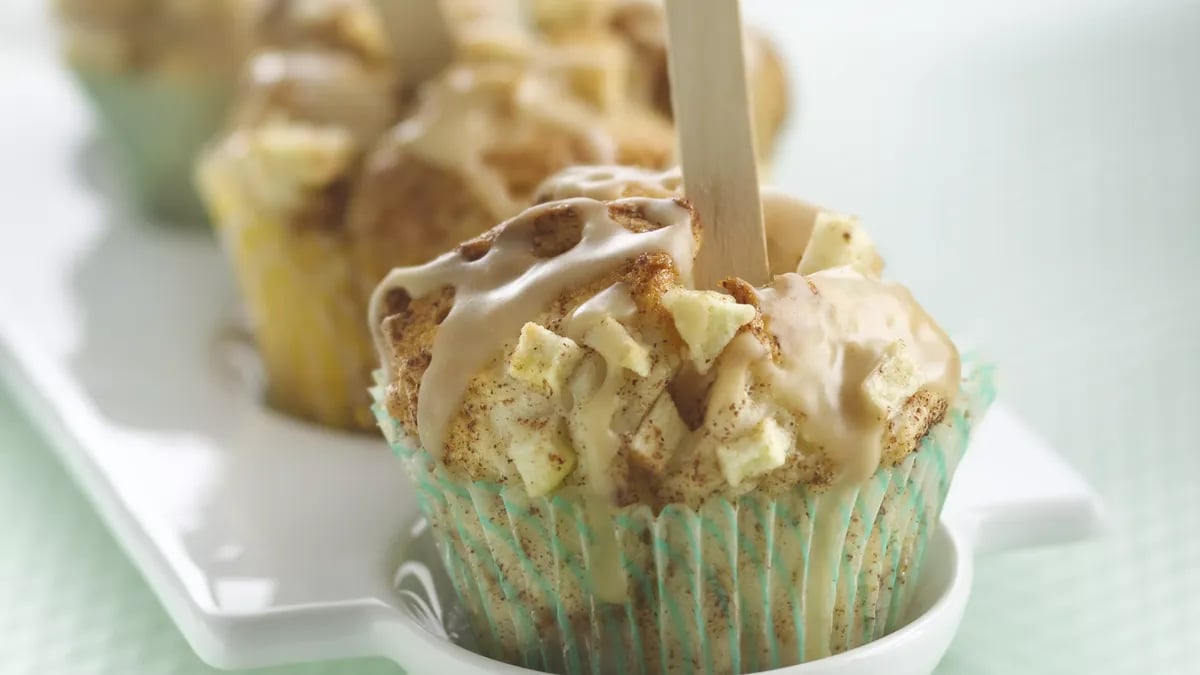 Caramel Apple Biscuit Pops