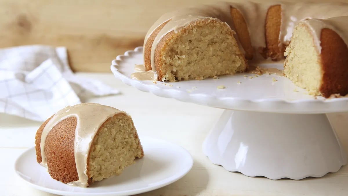 Maple Bundt Cake with Maple Cinnamon Glaze