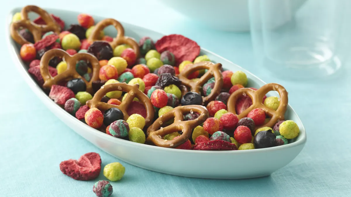 Fruity Fun Snack Mix