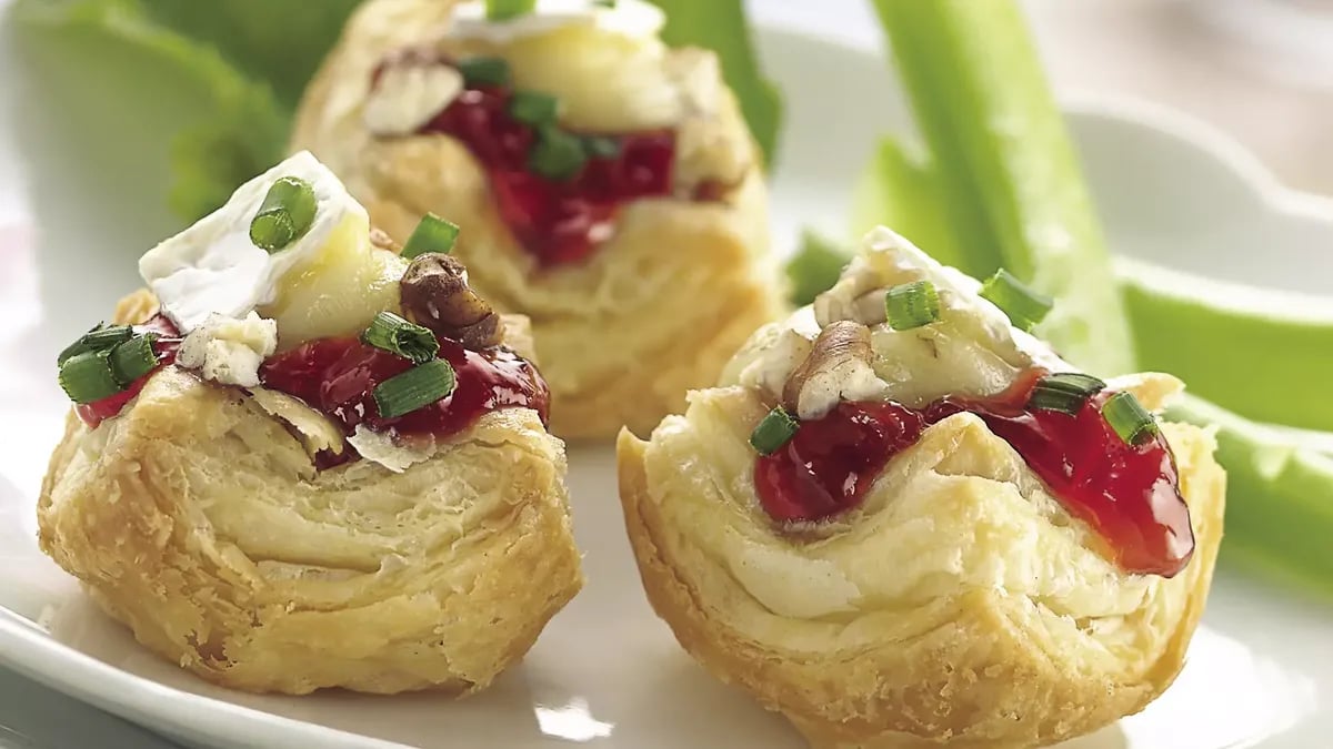 Brie and Cherry Pastry Cups