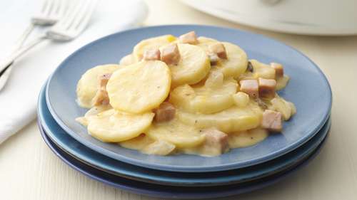 Slow-Cooker Cheesy Potatoes and Ham-image