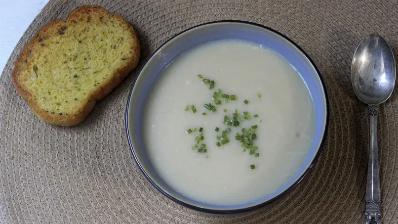 Grilled Cauliflower Soup