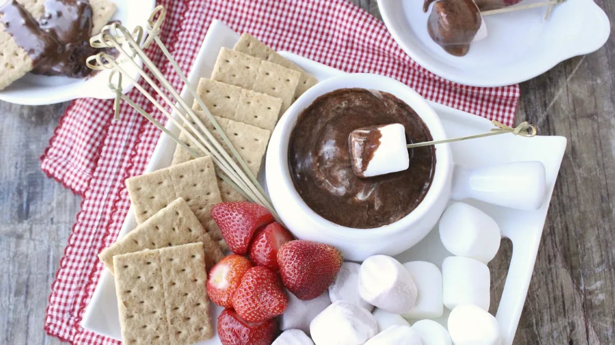 Slow-Cooker S'mores Dip