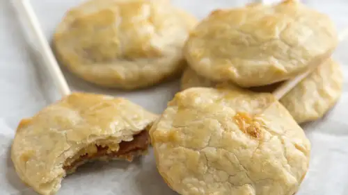 Pepperoni Pizza Pie Pops