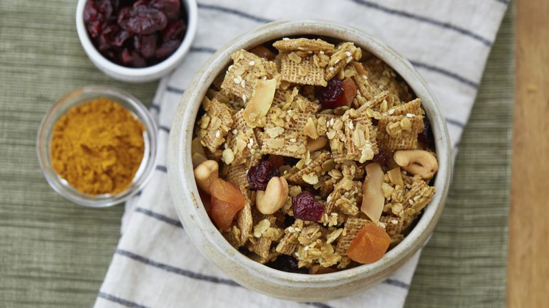 Curried Granola Snack Mix