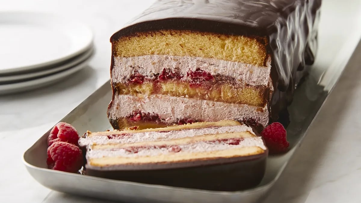 Raspberry Cream Cake with Chocolate Ganache