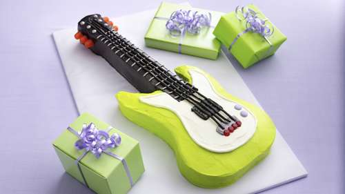 Guitar top cake pan